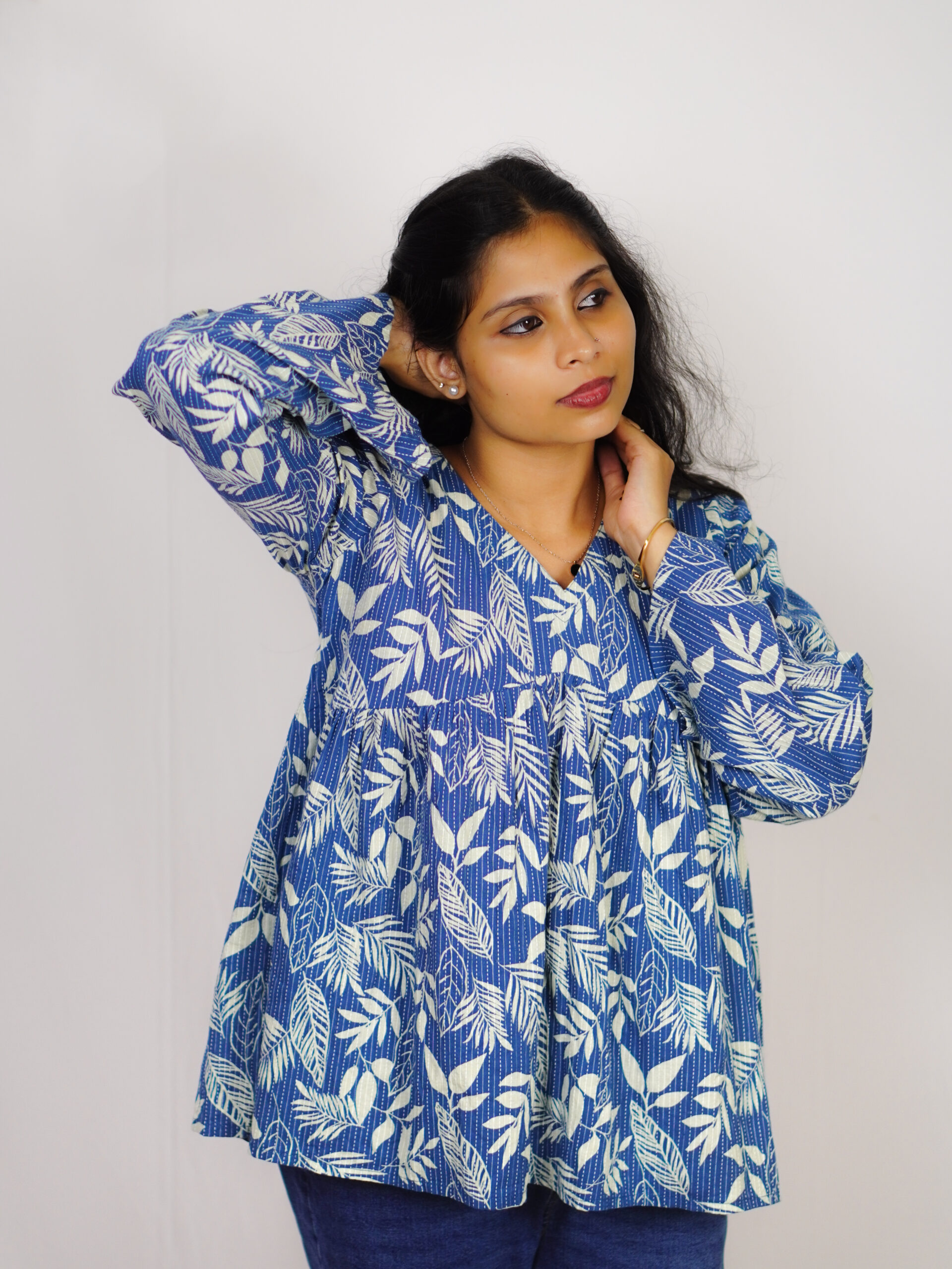 Leafy blue Peplum top - Image 6