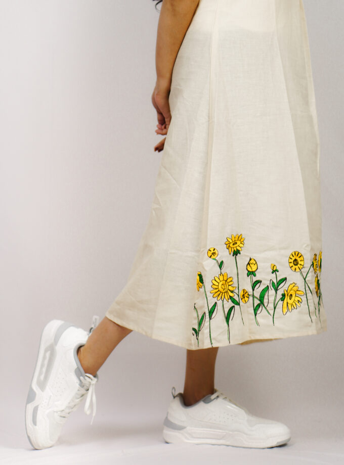 Sunflower Sleeveless Top Off-white