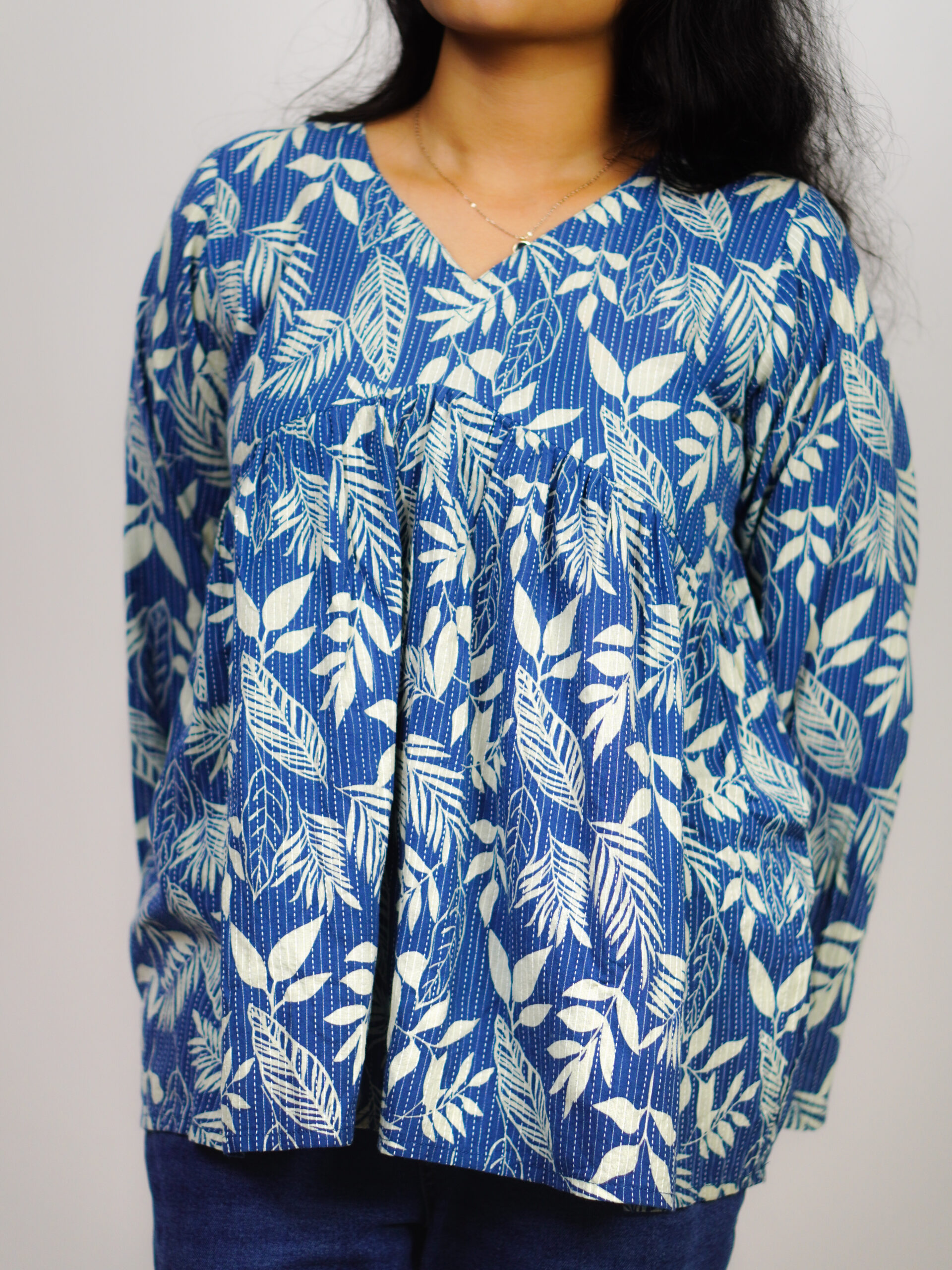 Leafy blue Peplum top - Image 2