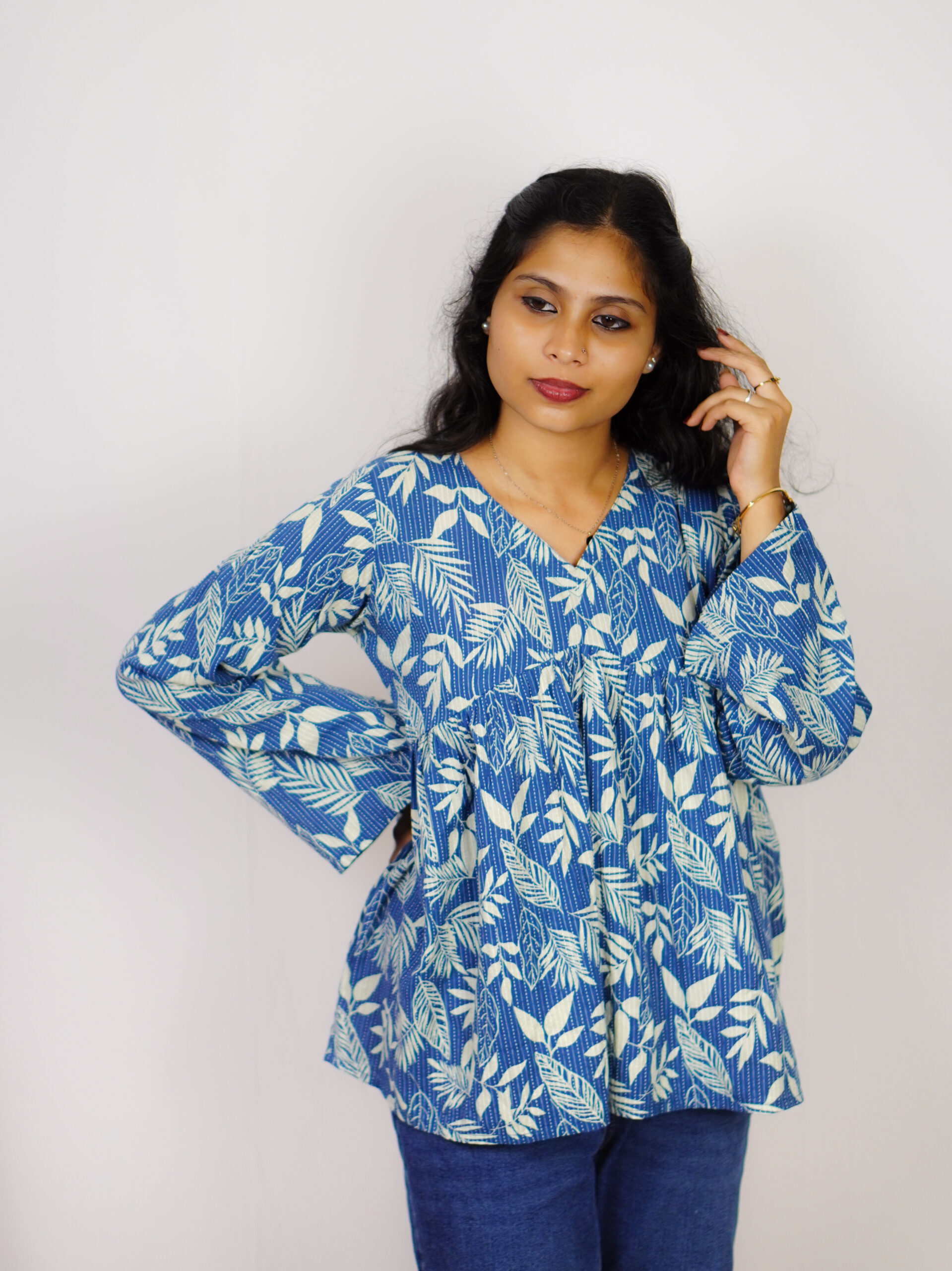 Leafy blue Peplum top - Image 3